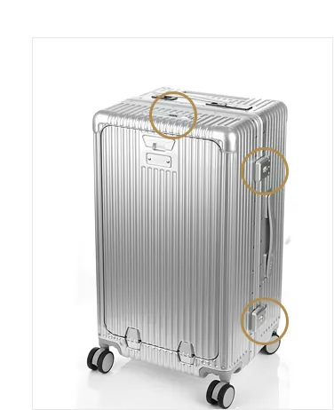 Serrures TSA des 20 et 24 pouces : une sur la poche frontale, deux latérales